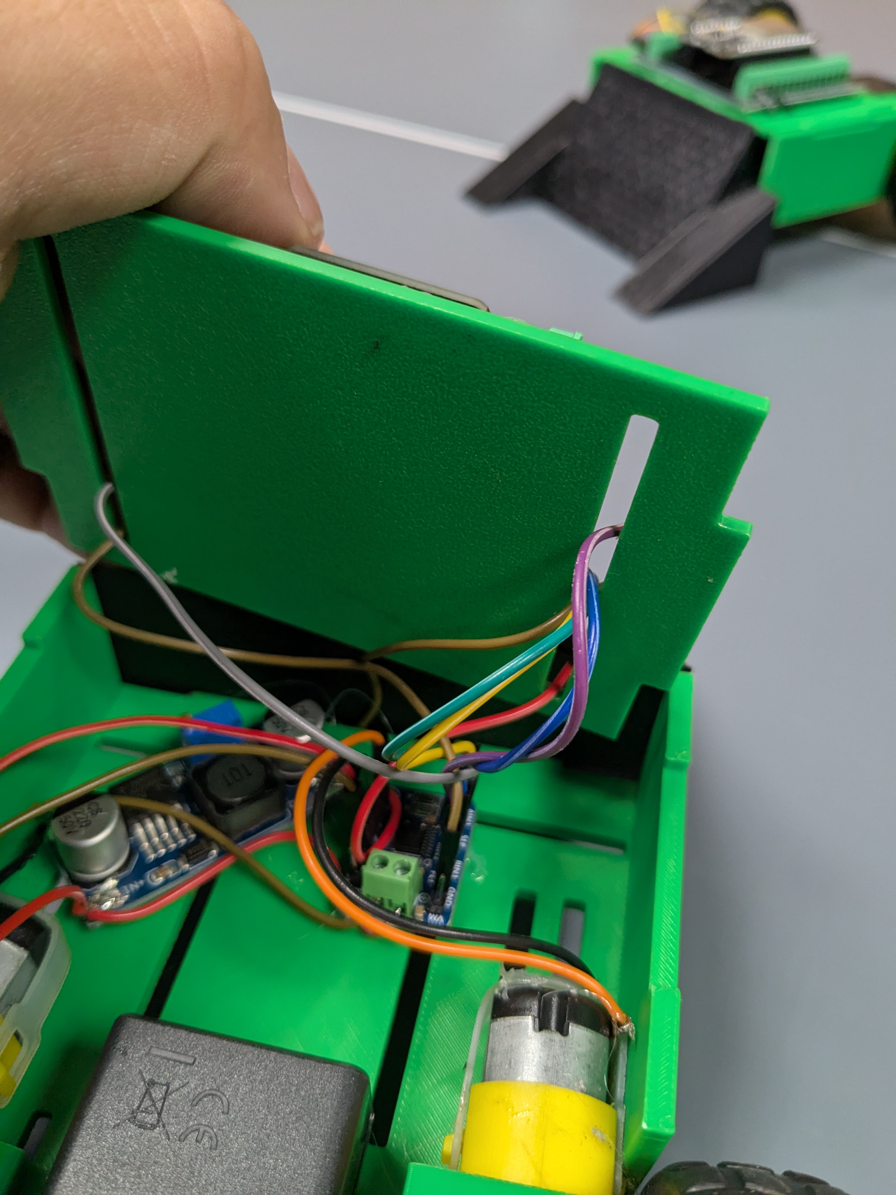 Students building projects